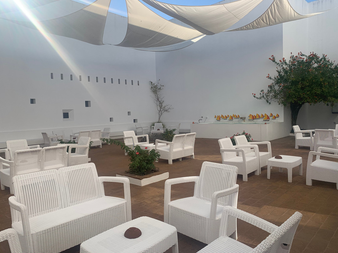 埃考克－埃武拉套房Spa酒店主图