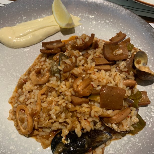 斯里亚酒店-官方