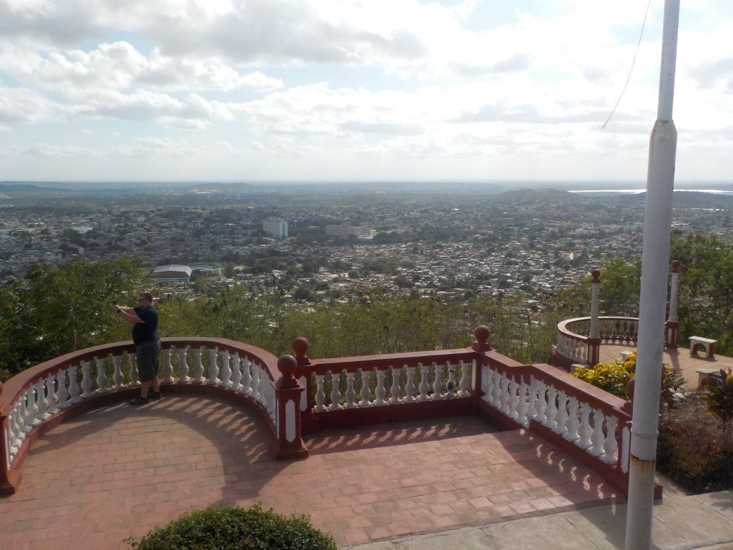 Hill of the Cross (Loma de la Cruz)景点图片
