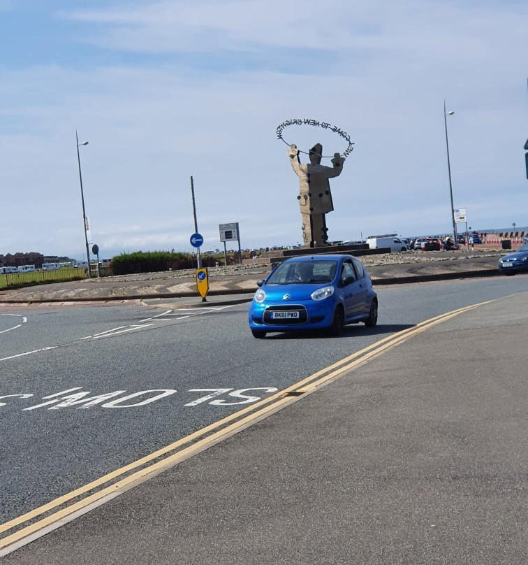 Welcome To New Brighton Statue-New Brighton必去景点