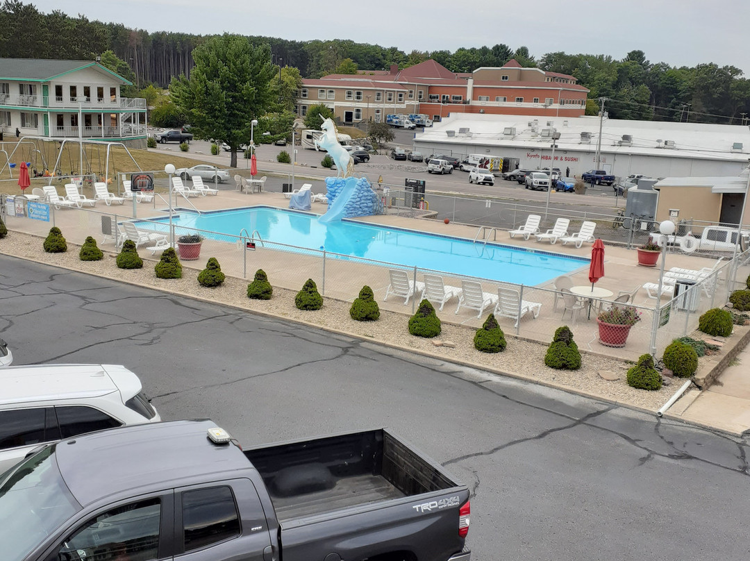 Shamrock Motel Resort & Suites主图