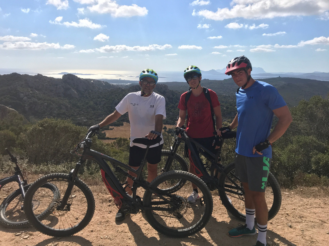 Mema Bike Tours-Golfo Aranci必去景点