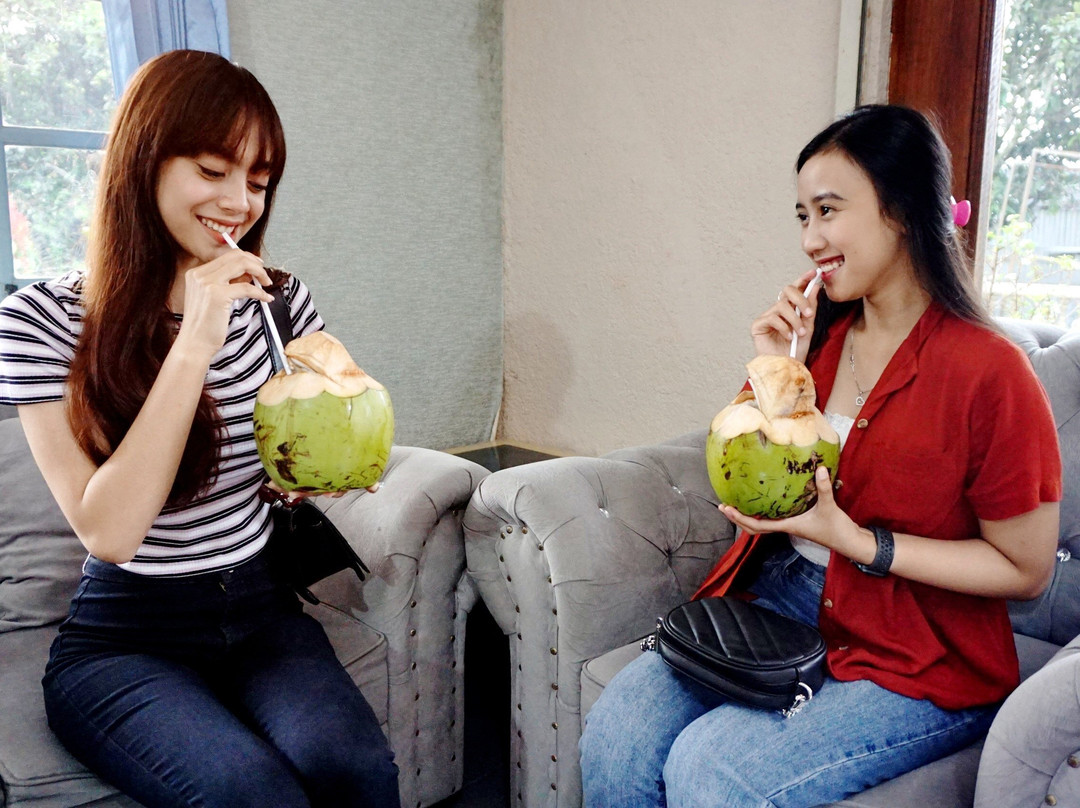 Residences By RedDoorz Near Taman Safari主图