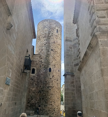 PasearteCaceres Guias Turísticos-卡塞雷斯必去景点