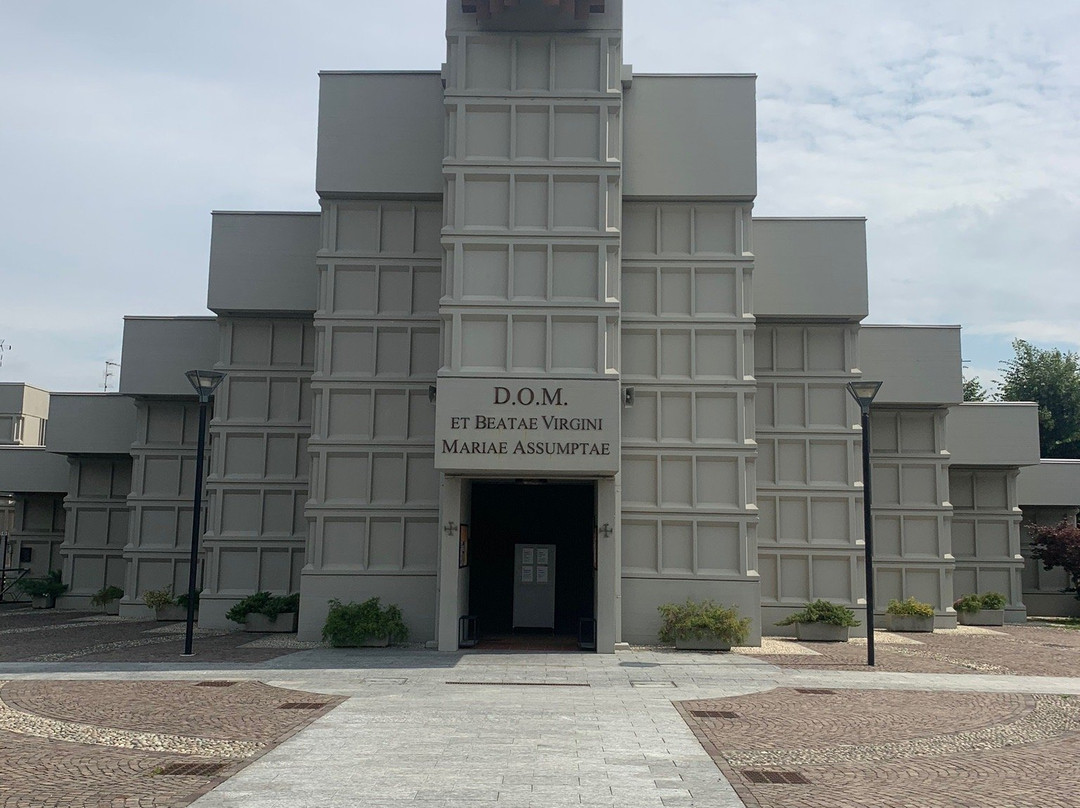 Chiesa della Beata Vergine Assunta-诺瓦米拉内塞必去景点