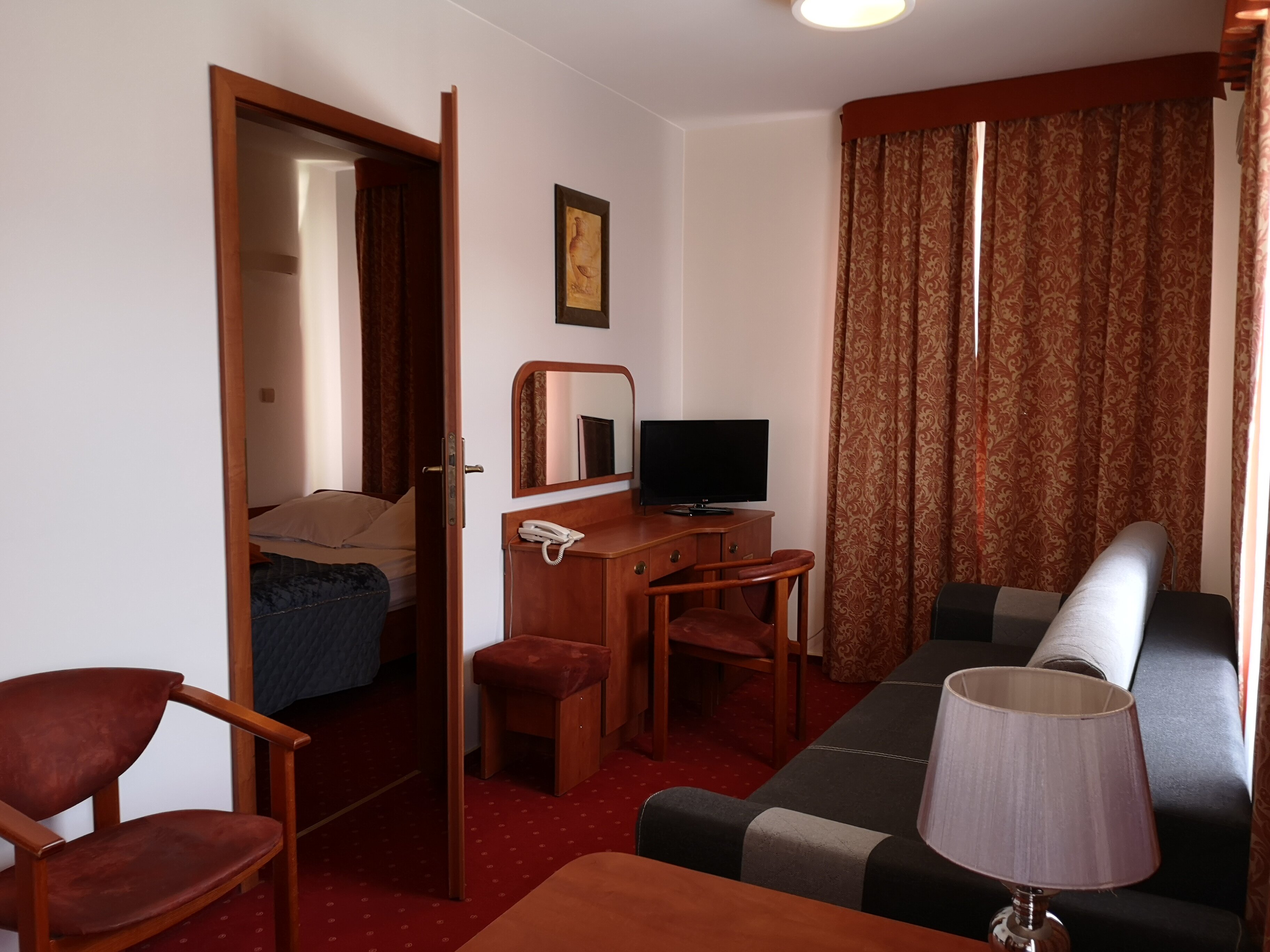 Hotel Korona-官方
