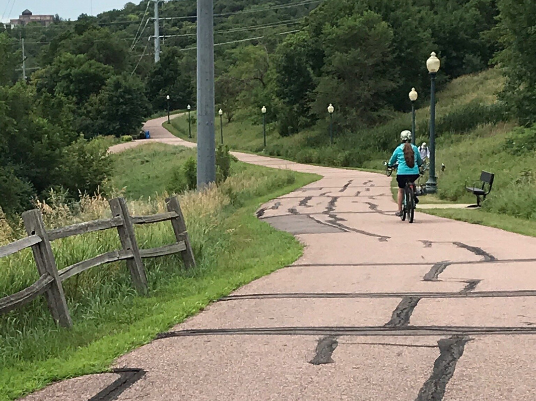 Sioux Falls Bike Trails-苏福尔斯必去景点