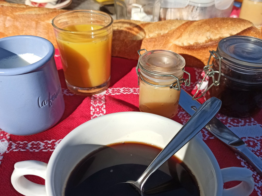 Chez Lila des Bois主图