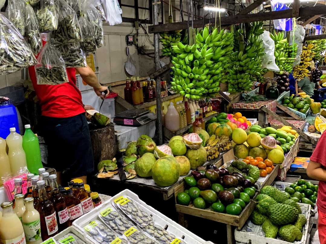 Tagaytay City Fruit Market