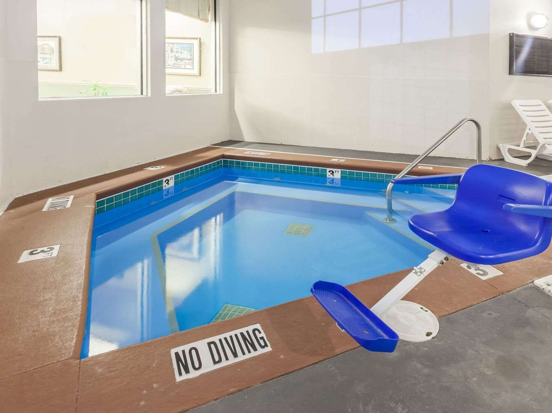 Days Inn by Wyndham Pentwater主图