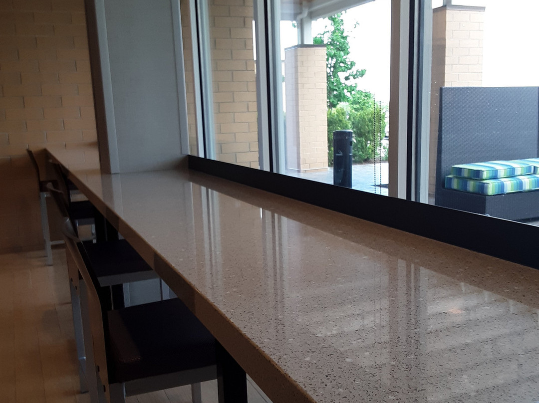 Home2 Suites by Hilton Menomonee Falls Milwaukee主图