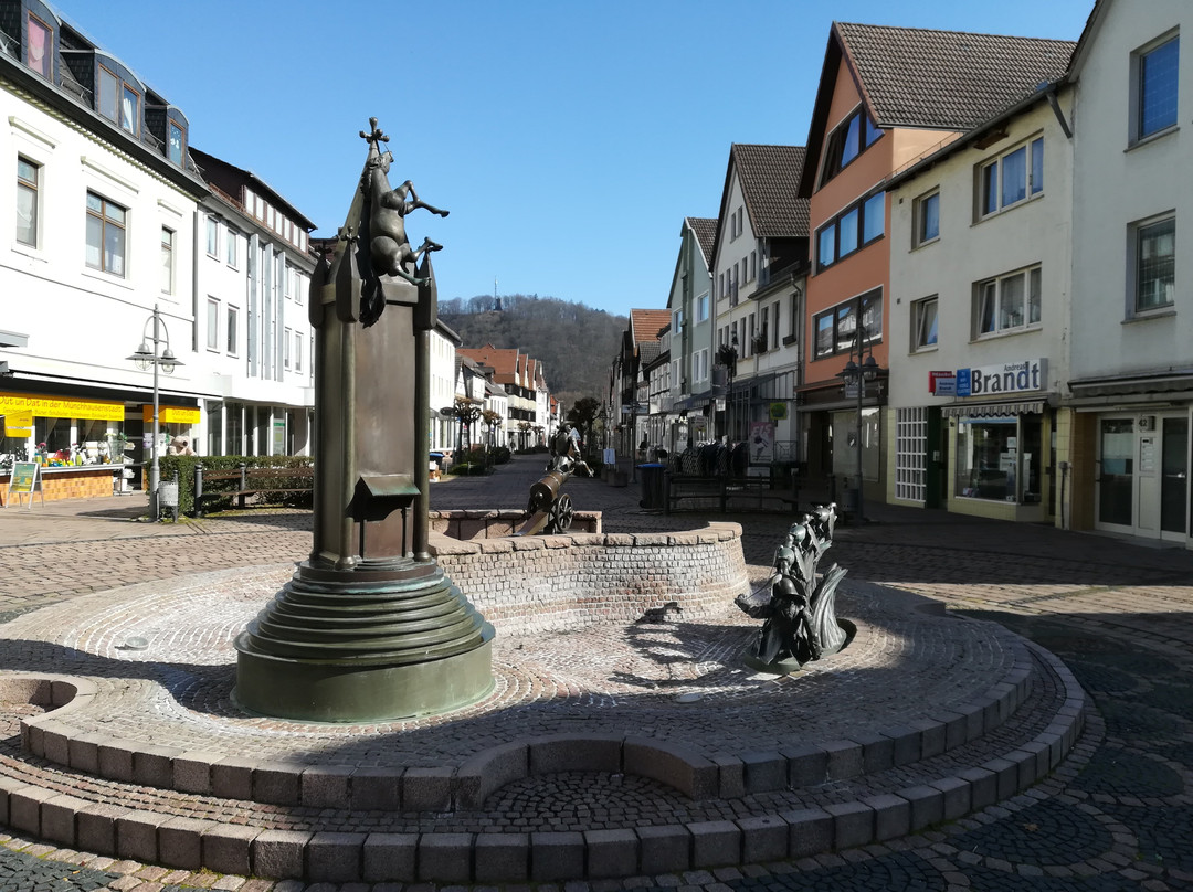 Munchhausen Brunnen景点图片
