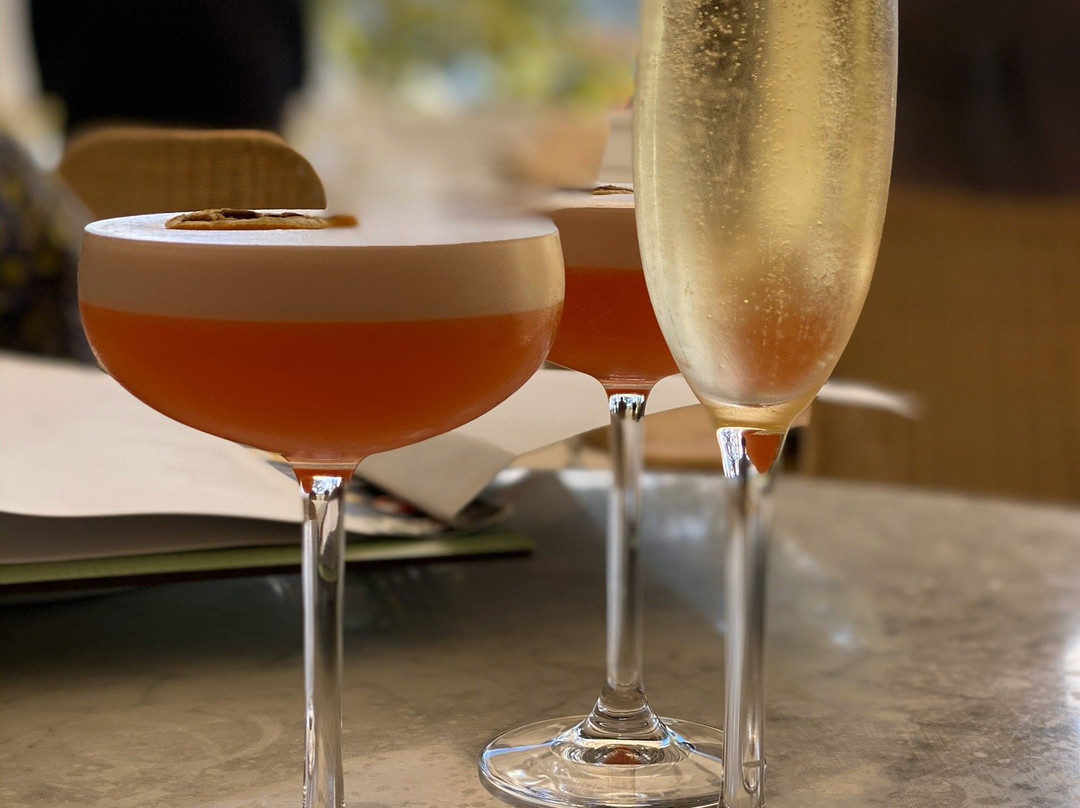 巴伦乔伊酒店主图