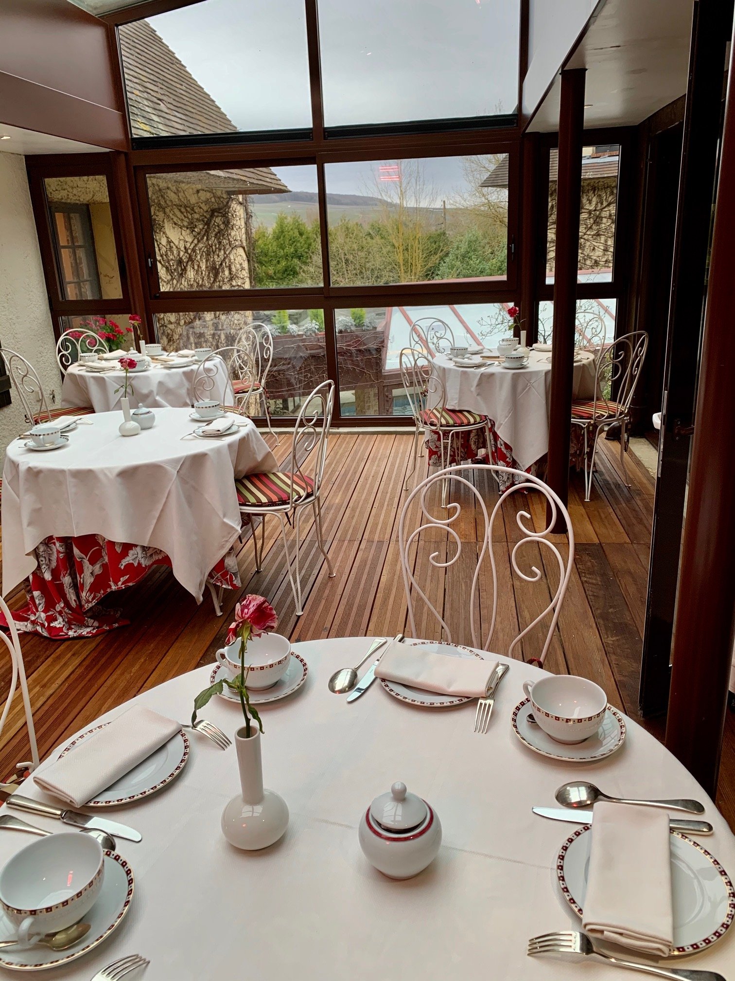 Briqueterie Champagne, A Beauvallon Hotel-餐饮