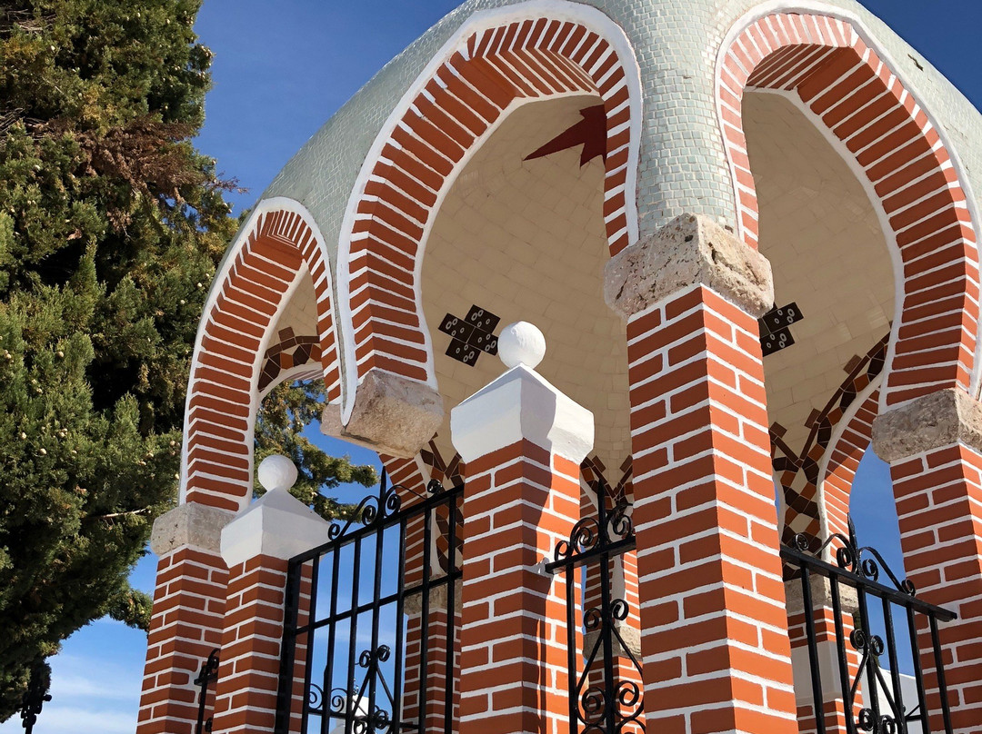 Monumental Cemetery of San Sebastian景点图片