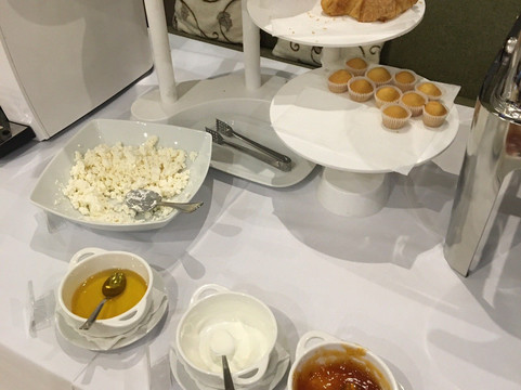 沃罗比为格力酒店主图