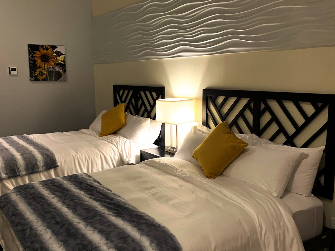 Manhattan Hotel主图