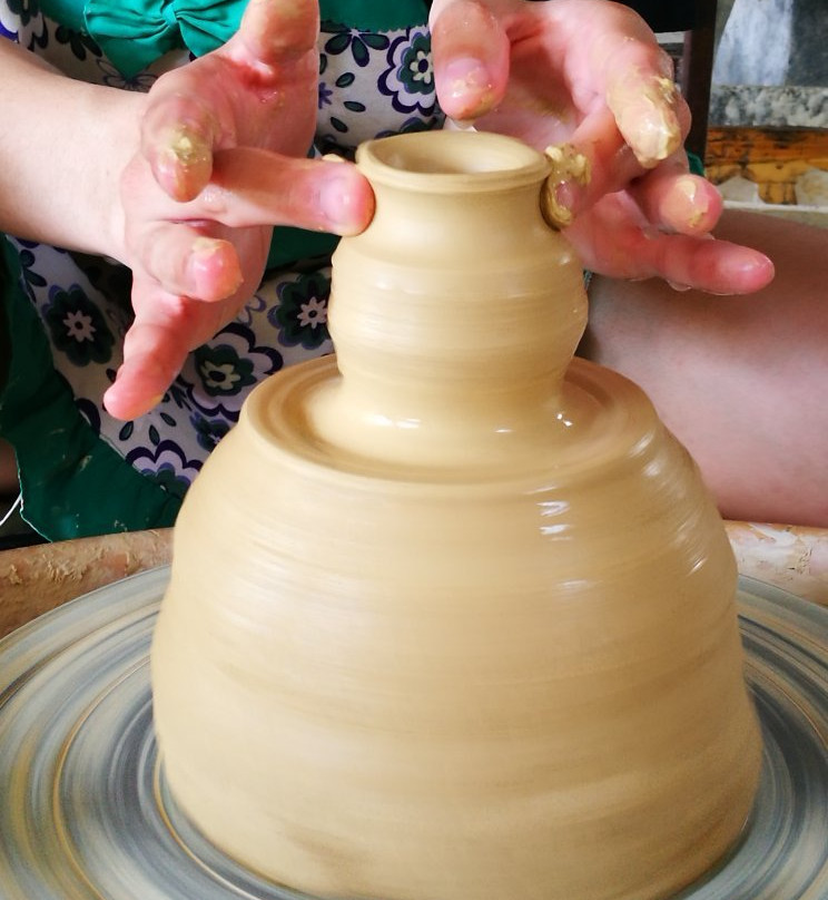 Xtreme Craft Deco N Pottery景点图片