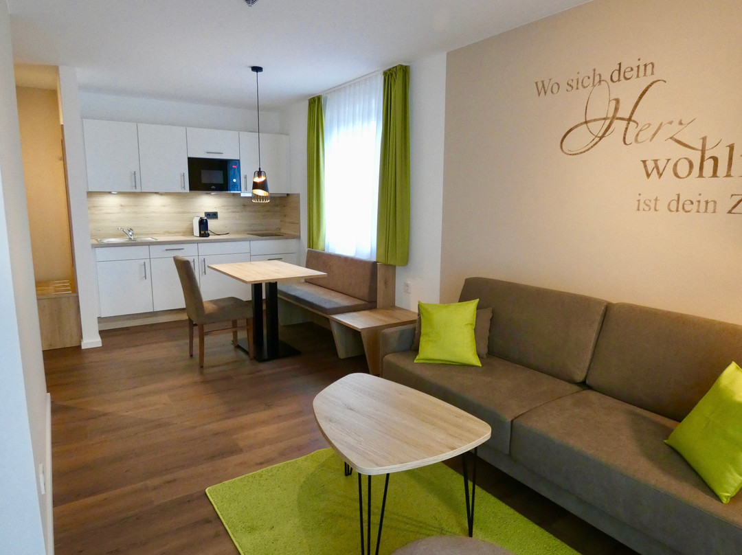 Ebenhausen酒店住宿-Living Hallertau