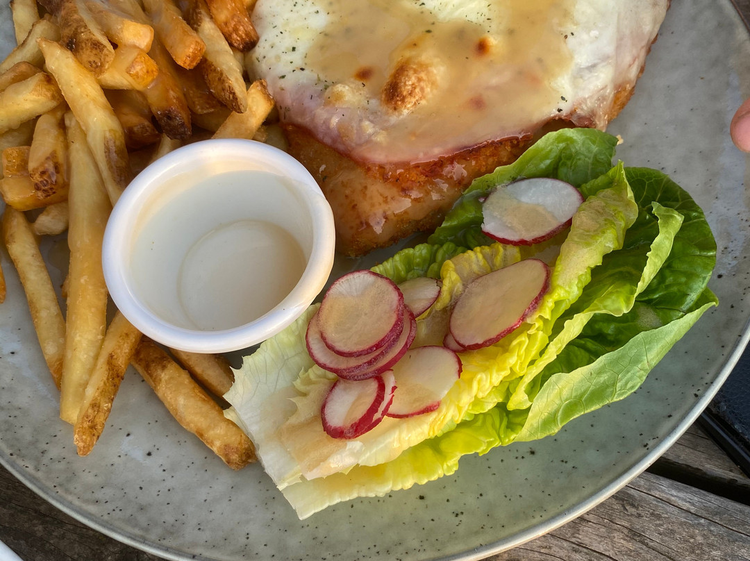 The Royal Hotel Mornington主图