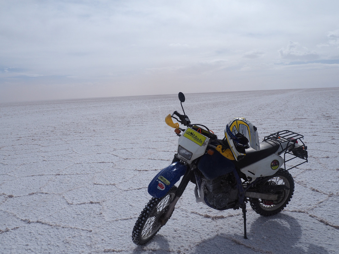 Uyuni Motorcycle Tours景点图片