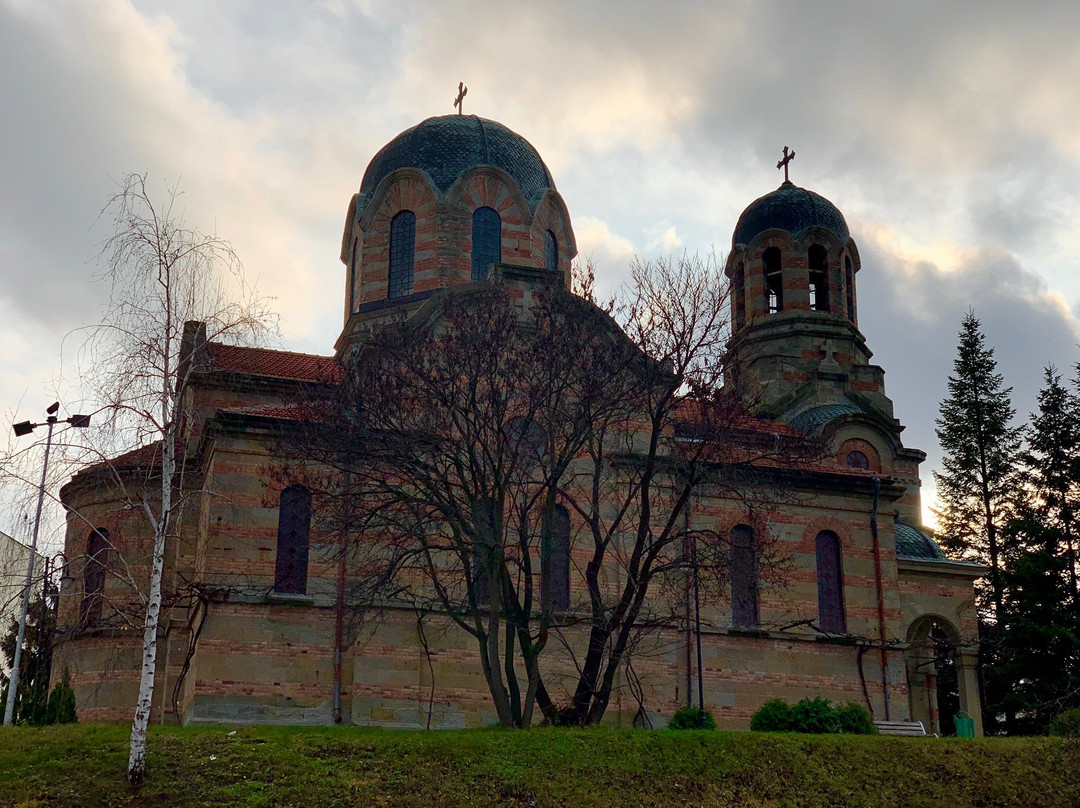 Church of St. Arch. Michael-Veliki Preslav必去景点