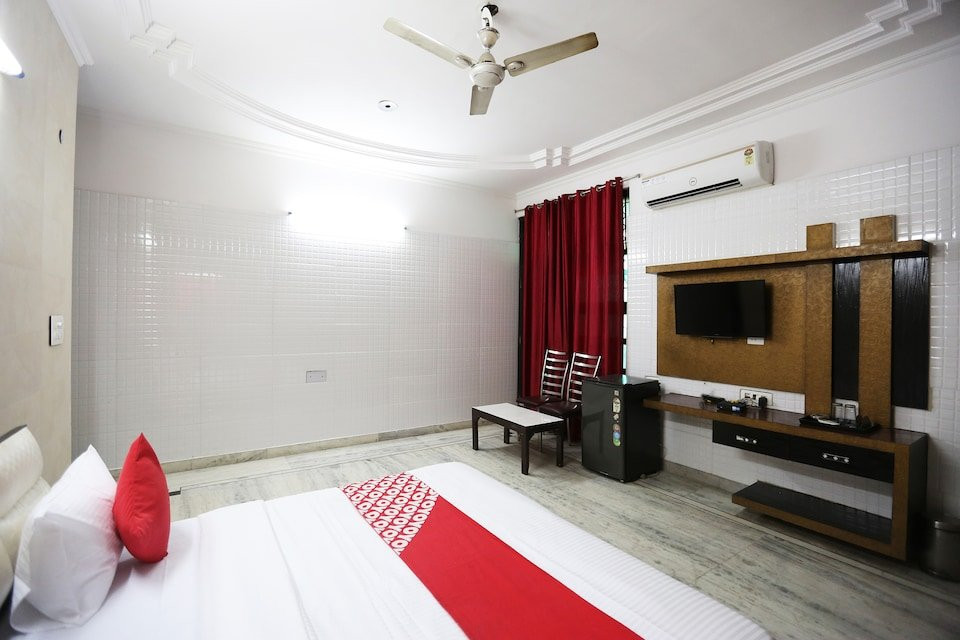 OYO 8495 Royal S主图