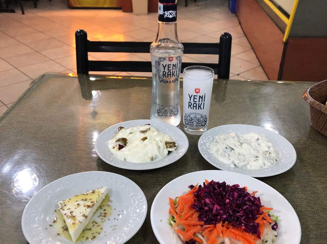 Yuksel Kardesler Et Lokantası