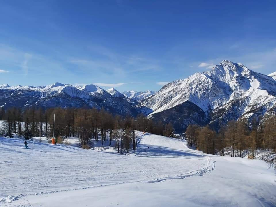 Ski and Snowboard School Cesana Sansicario-Cesana Torinese必去景点