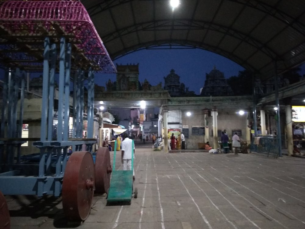 Immaiyil Nanmai Tharuvar Temple景点图片