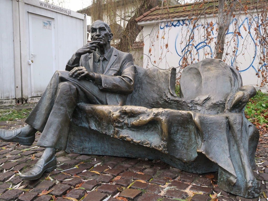 Statue of Jan Karski景点图片