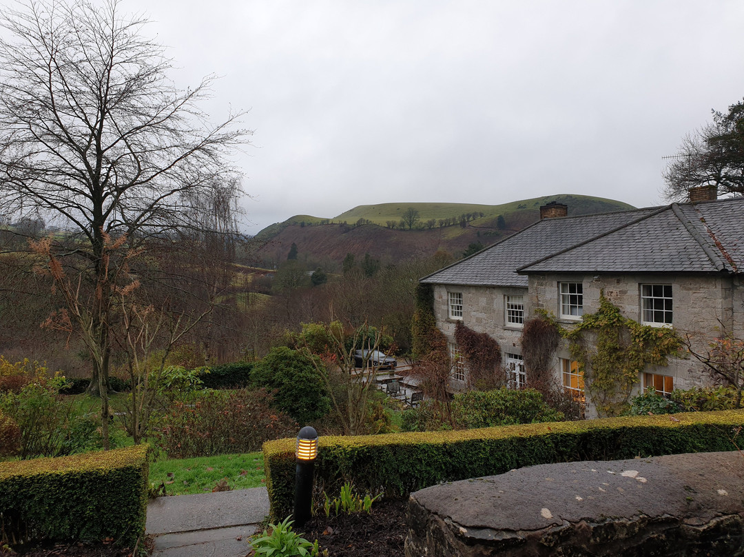 潘益典雅芙蓉玉女乡村酒店主图