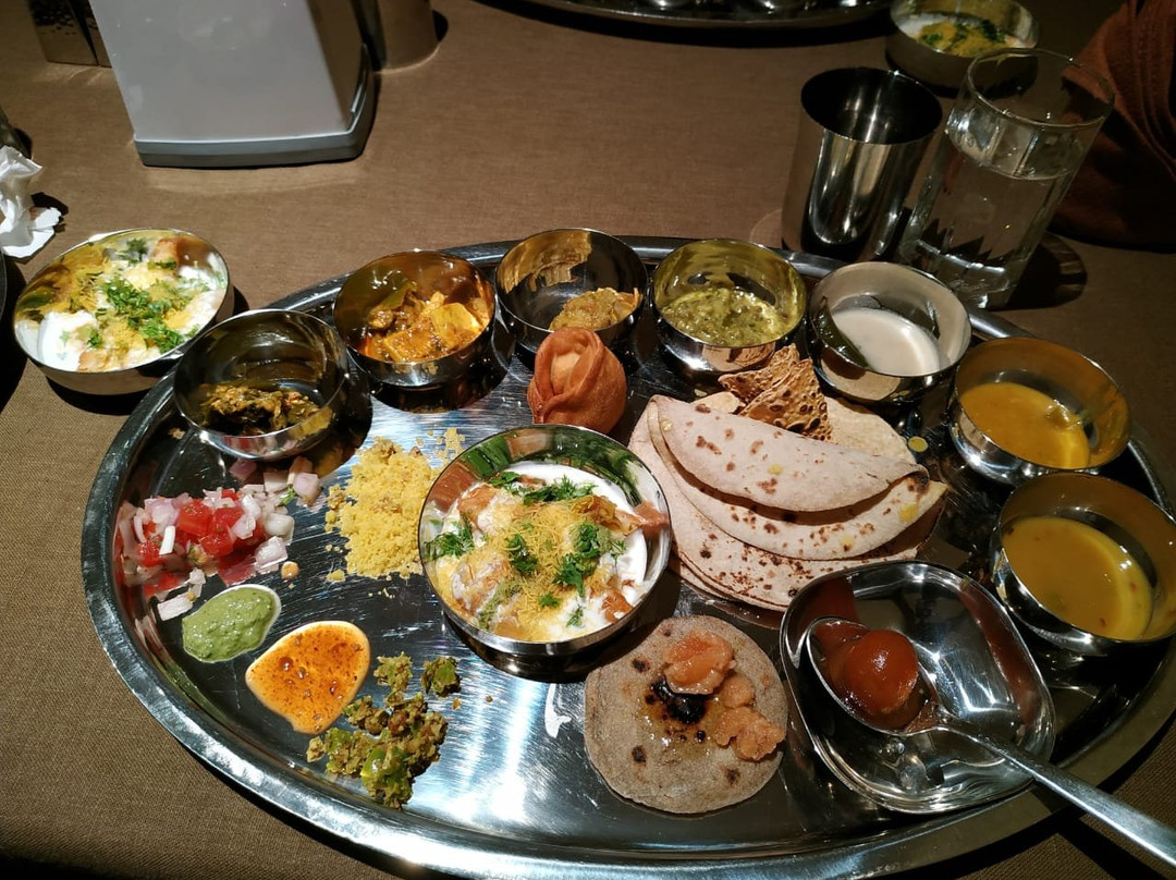 Hotel Grand Kadamba主图