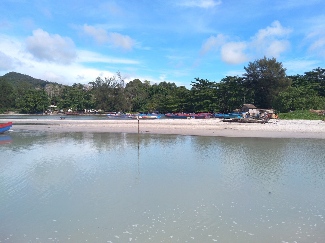Rebo Beach-Sungailiat必去景点