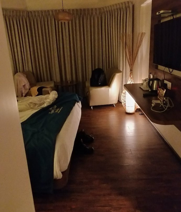 Hotel Reyansh Grand主图