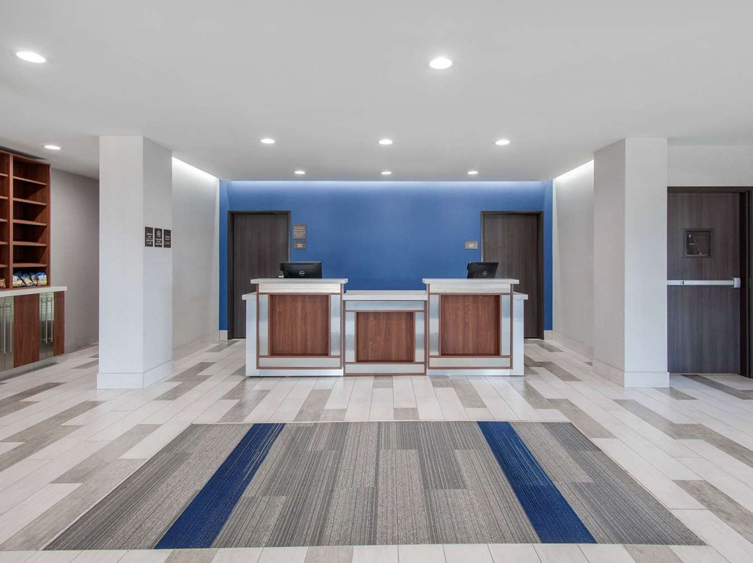 Holiday Inn Express & Suites Tulsa East - Catoosa By IHG主图