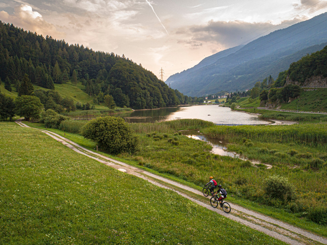 Lago di Roncone-Roncone必去景点