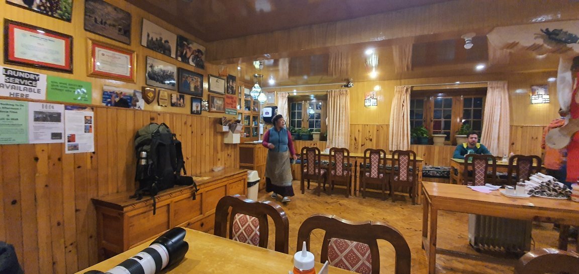 Yak Hotel-官方