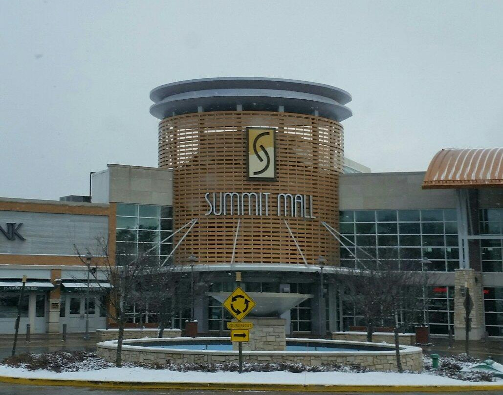 Summit Mall景点图片