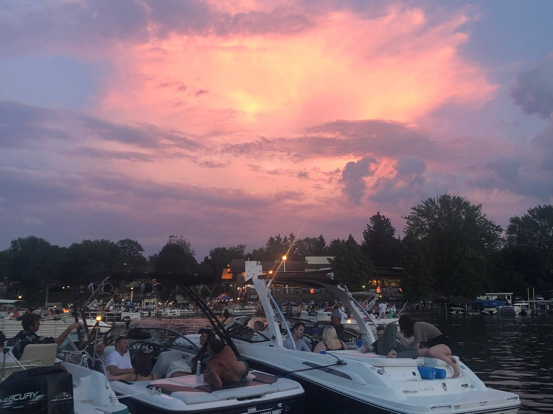 Okauchee旅游景点-Okauchee Lake