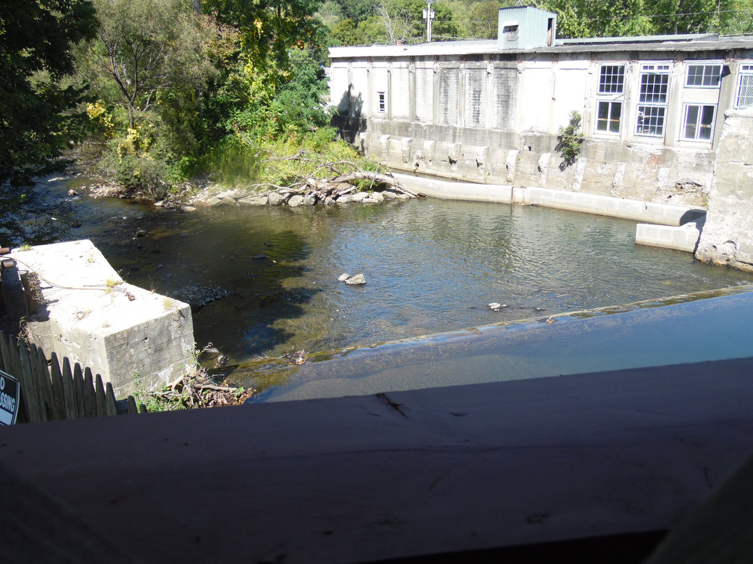 Papermill Village Bridge-North Bennington必去景点