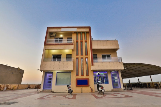 OYO 29155 Village Hotel主图