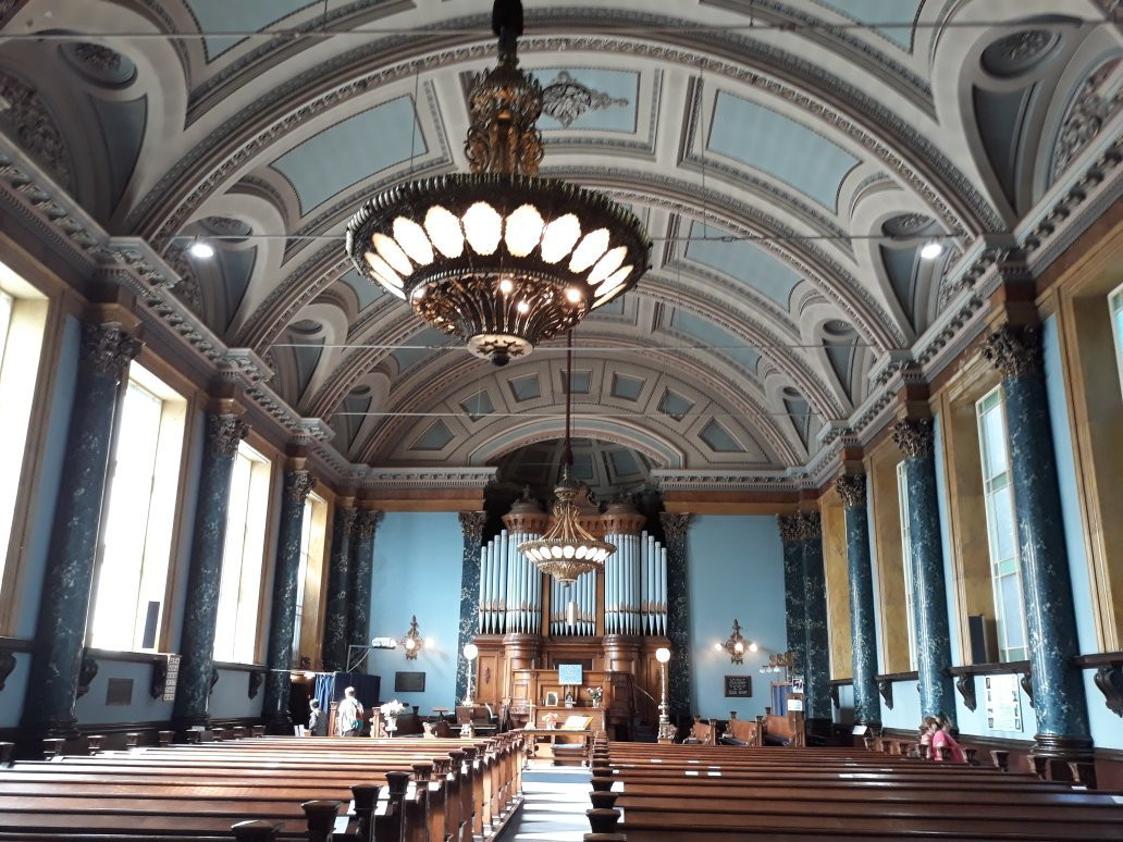 Saltaire United Reformed Church景点图片
