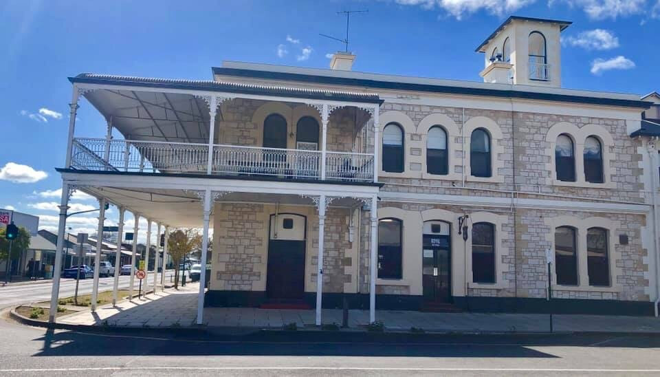 Royal Oak Hotel主图