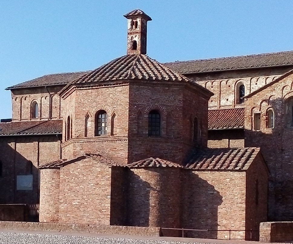 Battistero di San Giovanni ad Fontes-Lomello必去景点
