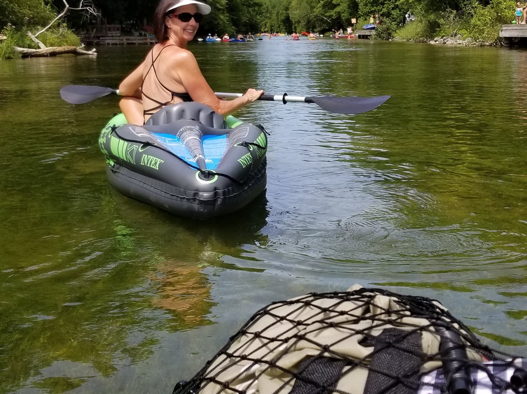 Riverside Canoe Trips景点图片