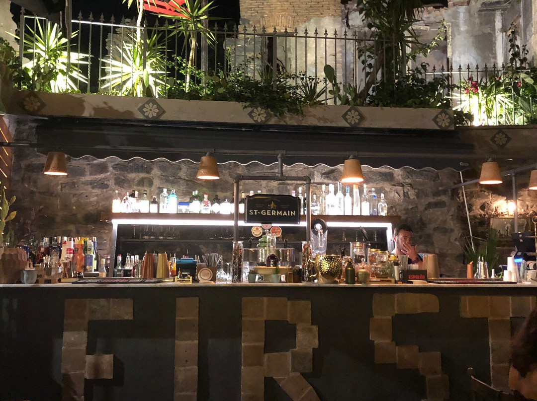 First-卡塔尼亚必去景点