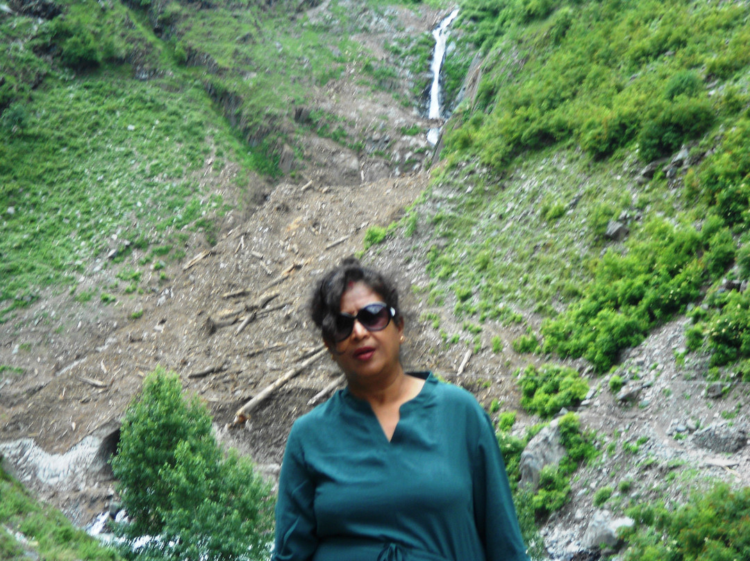 Hadsar Waterfall景点图片