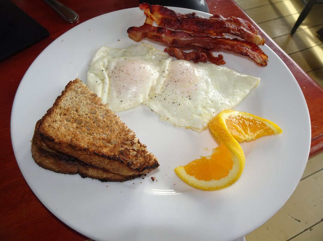 Fishers' Loft Inn by Ship Cove主图