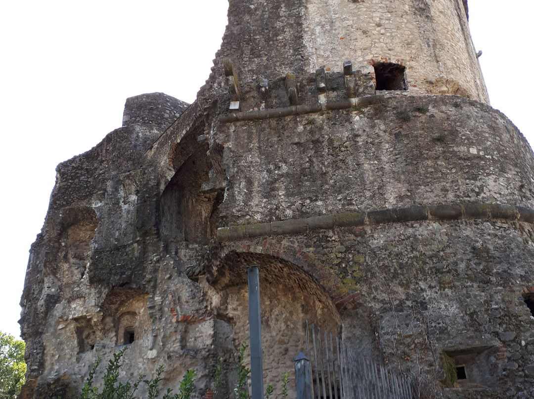 Torre di Castruccio-卡拉拉必去景点